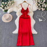 Rotes schlichtes Partykleid