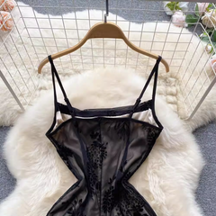 Vintage Schwarzes Spaghettiträgerkleid