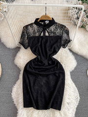 Retro-Patchworkkleid mit hohler Spitze