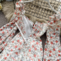 Petite-Kleid aus Chiffon mit Blumenmuster, quadratischem Ausschnitt, Rüschen und Kordelzug