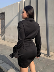 Vestido negro con camisa y cuello en V