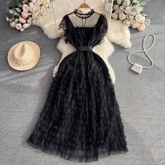 Kurzärmliges Rundhals-A-Linien-Netzkleid