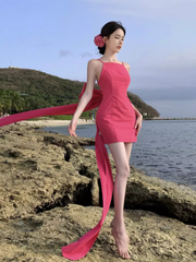 Rückenfreies Minikleid