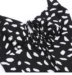 Neues gepunktetes Hosenträgerkleid