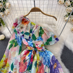 Mittellanges A-Linien-Kleid aus bedrucktem Chiffon für Damen