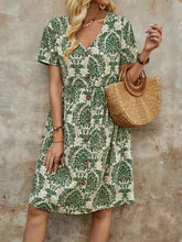 Printed V-neck Short-Sleeved Loose Midi Dress
