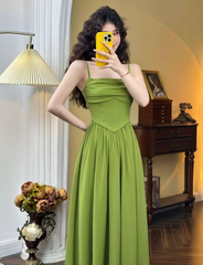 Schlichtes ärmelloses A-Linien-Kleid