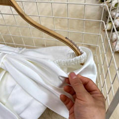 Weißes Kleid mit Schleife und schulterfreiem A-Linien-Kleid für Damen