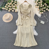 Ausgestelltes, langärmliges, mittellanges A-Linien-Kleid mit V-Ausschnitt