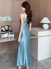 Kleid mit Spaghettiträgern