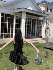 Schwarzes Partykleid in A-Linie