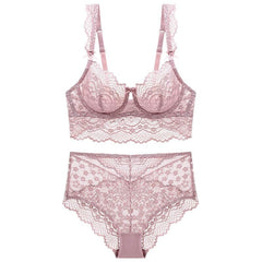 Französisches Dessous-Set aus ultradünner Spitze