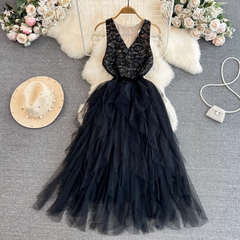 Ärmelloses V-Ausschnitt Spitzennähte A-Linien-Netzkleid elegantes Maxikleid