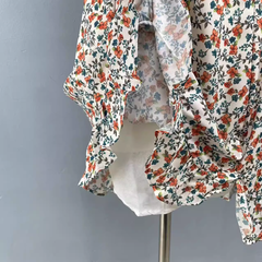 Sommerkleid für Damen mit elastischem, quadratischem Ausschnitt und kurzen Ärmeln sowie bedrucktem Rüschen