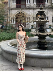 Damen Sommerkleid mit Blumenmuster und Trägern