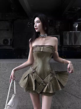 Trägerloses Partykleid in A-Linie