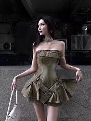 Trägerloses Partykleid in A-Linie