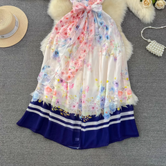 Neckholder-Kleid mit Print in mittlerer Länge, A-Linie