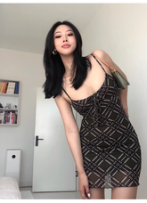 Retro dunkelgrünes Rhombus-Hosenträgerkleid