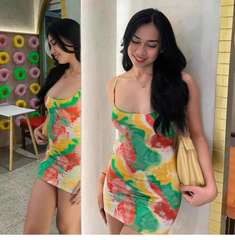 Sommerkleid für Damen mit unregelmäßigem Batik-Print