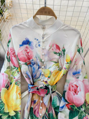 Langärmliges Kleid mit Stehkragen und A-Linien-Print im Retro-Palaststil im Laternenstil