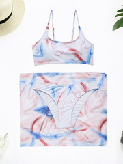 Conjunto de bikini de tres piezas con pareo