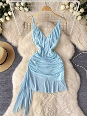 Sommerliches Tüllkleid mit V-Ausschnitt und Rüschen