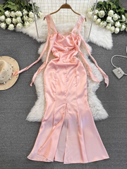 Schlichtes Kleid in reiner Farbe