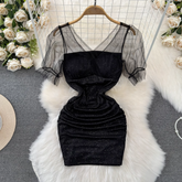 Kurzärmliges Mesh-Kleid mit V-Ausschnitt für Damen