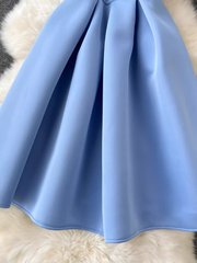 Blaues Minikleid in A-Linie