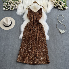 Modisches, rotes Samt-Pailletten-Hosenträgerkleid mit V-Ausschnitt