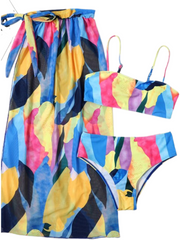 El lujoso conjunto de bikini de tres piezas