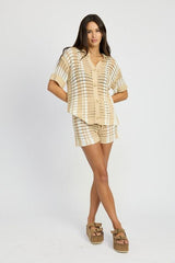 Gehäkeltes Hemd mit Knopfleiste