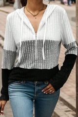 Sudadera con capucha y media cremallera con bloques de color y cordón