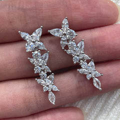 Pendientes de novia con diseño floral