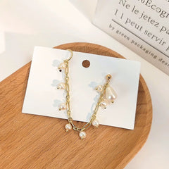 Pendientes de cadena colgantes de oro con perlas de agua dulce hechos a mano