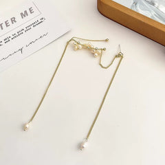 Pañuelo para las orejas con diseño floral y perlas naturales hecho a mano