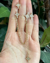 Pendiente trepador colgante con forma de estrella de Golden North