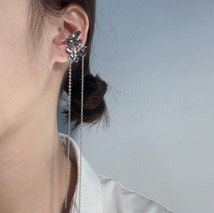 Puños para las orejas con diseño de trébol de plata, estilo gótico punk y floral