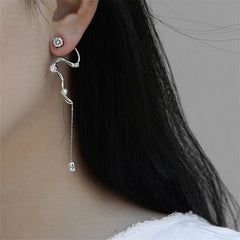 Schlangenförmige Ohrringe