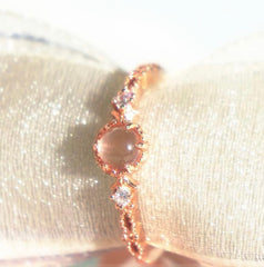 Anillo de energía de piedra lunar