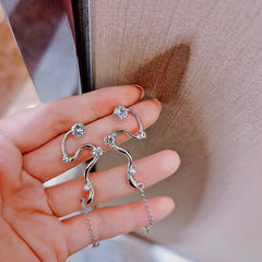 Schlangenförmige Ohrringe