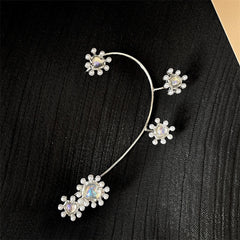 Pañuelo para las orejas con piedra lunar y diseño floral