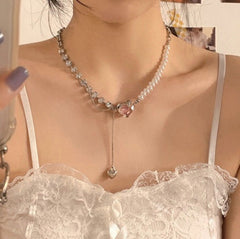 Gargantilla gótica con capas en forma de corazón rosa