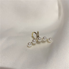 Perlen-Ohrring mit Rankenmuster