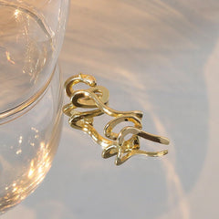 Wave curve ear climber crawler