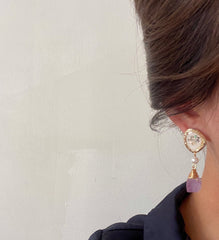 Pendientes de cristal morado en bruto hechos a mano