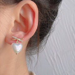 Romantic White Pearl Heart Chunky Stud Earrings
