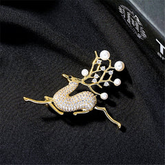 Delicado broche de reno