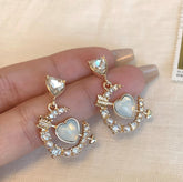 Pendientes kawaii de Sailor Moon en color azul bebé